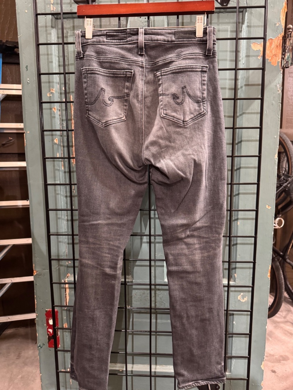 Mari High Rise Slim Straight - Picture 5 of 8